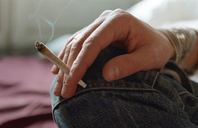 Cannabis : des amendes pour les fumeurs ?